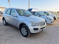 Usado Mercedes ML320 224 CV (164 kW) 2006 Gris / plata SUV