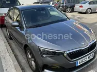 Usado Skoda Scala Style 110 CV (80 kW) 2023 Gris / plata Utilitario