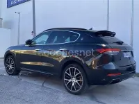 Usado Maserati Levante 275 CV (202 kW) 2017 Gris / plata SUV