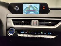 Usado Lexus UX 184 CV (135 kW) 2021 Gris / plata SUV