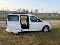 Begagnad VW Caddy Maxi 122 HK (89 kW) 2023 Vit Minibuss