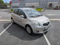 Usado Toyota Yaris Luna 87 CV (63 kW) 2008 Gris / plata Utilitario