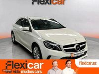 Usado Mercedes A180 Urban 109 CV (80 kW) 2016 Blanco Berlina