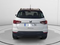 Usado Seat Arona Style 110 CV (80 kW) 2022 Blanco SUV