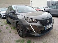 Usado Peugeot 2008 Active 110 CV (80 kW) 2022 Gris SUV