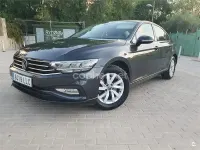 Usado VW Passat 122 CV (89 kW) 2020 Gris / plata Berlina