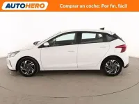 Usado Hyundai i20 101 CV (74 kW) 2022 Blanco Utilitario