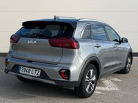 Usado Kia Niro 141 CV (103 kW) 2021 Gris / plata SUV