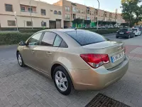 Usado Chevrolet Cruze LS 113 CV (83 kW) 2010 Marrón Berlina