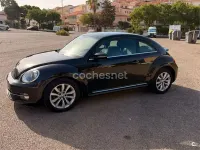 Usado VW Beetle Design 140 CV (102 kW) 2013 Negro Utilitario