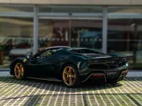 Usado Ferrari 296 830 CV (610 kW) 2025 Verde metalizado Descapotable