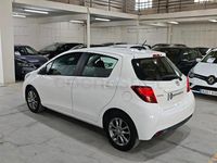 Usado Toyota Yaris City 69 CV (50 kW) 2015 Blanco Utilitario