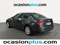 Usado Audi A4 Advanced 150 CV (110 kW) 2018 Gris / plata Berlina