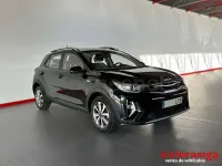 Usado Kia Stonic 84 CV (61 kW) 2022 Negro SUV