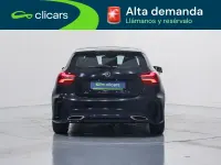 Usado Mercedes A180 109 CV (80 kW) 2017 Negro Utilitario