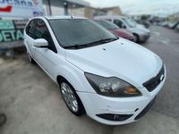 Usado Ford Focus Trend 90 CV (66 kW) 2008 Blanco Berlina