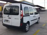 Usado Renault Kangoo LIMITED 95 CV (69 kW) 2021 Blanco Monovolumen