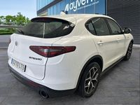Usado Alfa Romeo Stelvio Sprint 190 CV (139 kW) 2021 Negro SUV
