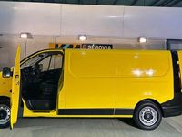 Usado Renault Trafic 95 CV (69 kW) 2020 Amarillo Monovolumen