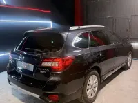 Usado Subaru Outback 150 CV (110 kW) 2017 Azul Familiar