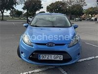 Usado Ford Fiesta Trend 82 CV (60 kW) 2009 Azul Berlina