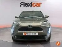 Begagnad Toyota Yaris Cross Connect Style 116 HK (85 kW) 2022 Beige SUV