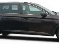 Usado Skoda Superb Style 150 CV (110 kW) 2018 Marrón Familiar