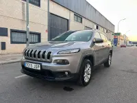 Usado Jeep Cherokee Longitude 170 CV (125 kW) 2016 Gris / plata SUV