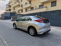 Usado Honda Civic Comfort Plus 100 CV (73 kW) 2014 Gris / plata Berlina