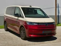 Usado VW Multivan Life 204 CV (150 kW) 2022 Rojo Monovolumen