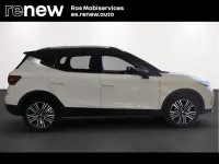 Usado Seat Arona FR 110 CV (80 kW) 2022 Blanco SUV