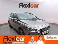 Usado Hyundai i30 110 CV (80 kW) 2023 Gris Utilitario