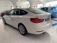 Usado BMW 318 Gran Turismo 143 CV (105 kW) 2015 Blanco Berlina