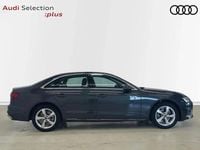 Usado Audi A4 Advanced Plus 136 CV (100 kW) 2022 Gris / plata Berlina