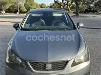 Usado Seat Ibiza CONNECT 90 CV (66 kW) 2016 Gris / plata Berlina