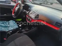 Usado Kia Picanto 69 CV (50 kW) 2014 Azul Utilitario