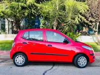 Usado Hyundai i10 Comfort 66 CV (48 kW) 2009 Rojo Utilitario