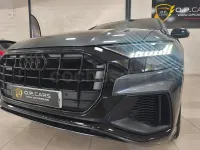 Usado Audi Q8 S-Line 286 CV (210 kW) 2018 Gris / plata SUV