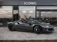 Usado Ferrari 296 831 CV (611 kW) 2024 Gris / plata Coupe