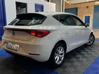 Usado Seat Leon Style 115 CV (84 kW) 2022 Blanco Berlina