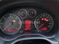 Usado Audi A3 Ambition 140 CV (102 kW) 2006 Rojo Utilitario