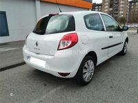 Usado Renault Clio IV Business 75 CV (55 kW) 2012 Blanco Berlina