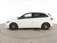 Usado Mercedes B180 AMG line 116 CV (85 kW) 2022 Blanco Monovolumen