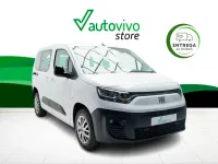 Usado Fiat Doblò 100 CV (73 kW) 2024 Blanco Monovolumen