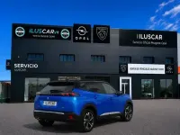 Usado Peugeot 2008 GT 131 CV (96 kW) 2022 Azul SUV