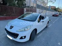 Usado Peugeot 207 CC 120 CV (88 kW) 2010 Blanco Descapotable