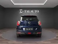 Usado SsangYong Tivoli Limited 128 CV (94 kW) 2019 Azul SUV