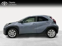 Begagnad Toyota Aygo X Play 72 HK (52 kW) 2024 Grå SUV