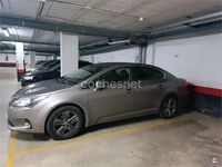 Usado Toyota Avensis Advance 147 CV (108 kW) 2014 Gris / plata Berlina