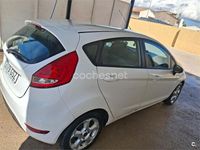 Usado Ford Fiesta Trend 68 CV (50 kW) 2010 Blanco Utilitario